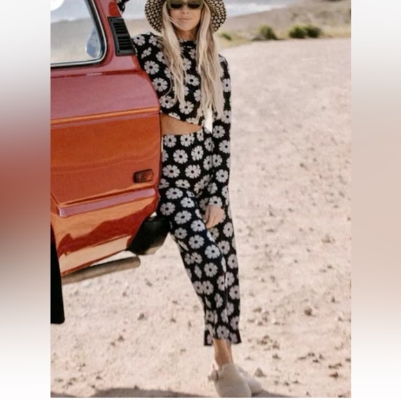 Billabong Hang Loose Floral Print High Rise Waist Boho Retro Flare Pant Nwt Sz L - Picture 4 of 9